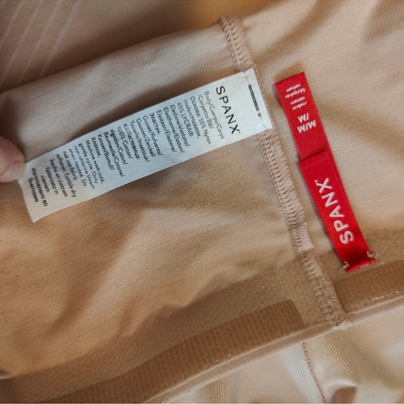 $72 Spanx M Thinstincts® 2.0 High-Waisted Mid-Thigh Short Shapewear Nylon Smooth - Picture 6 of 6